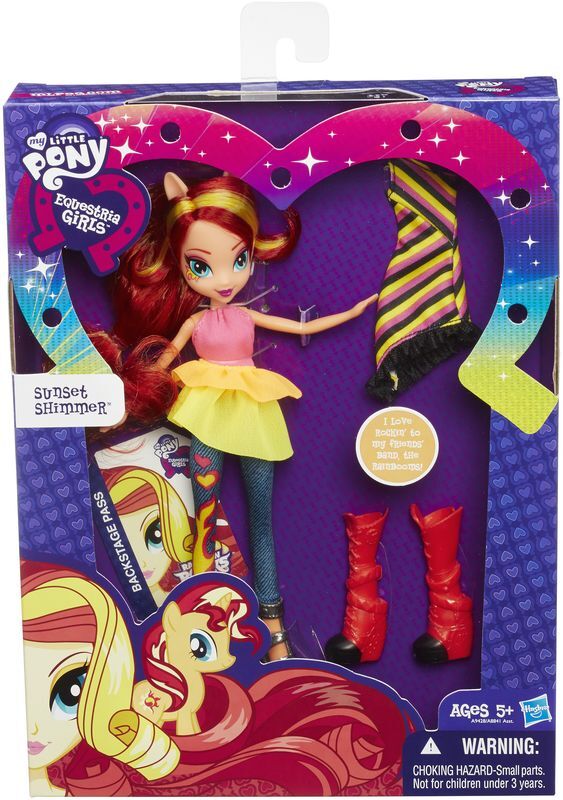 EG DOLLS WITH FASHIONS