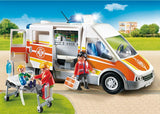6685 AMBULANCE MED LYS OG SIRENE