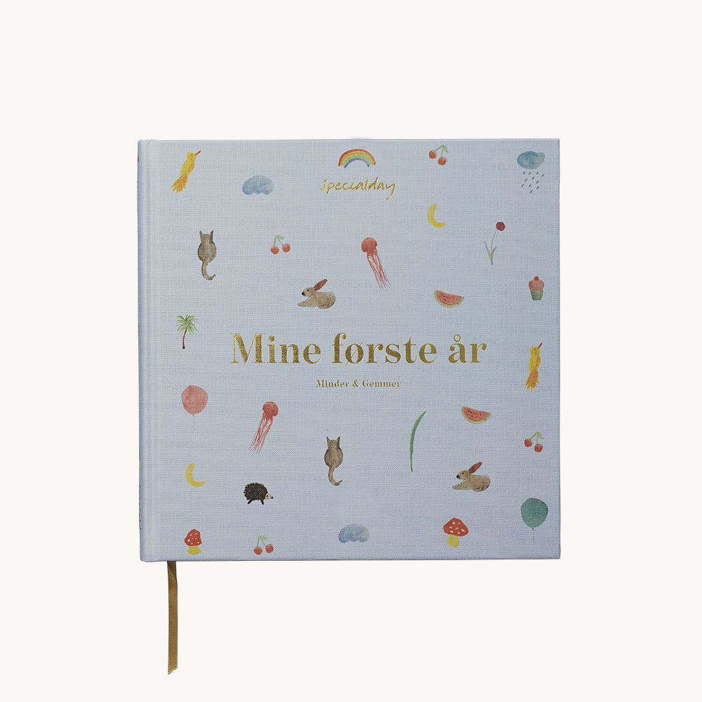 Barnets bog - Mine Første År