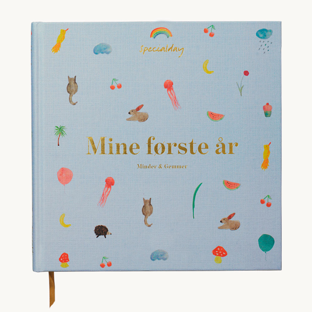 Barnets bog - Mine Første År