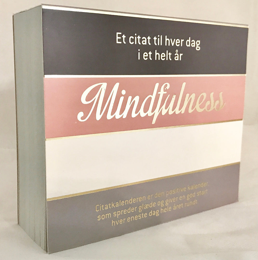 CITATKALENDER MINDFULNESS GULD FOIL 1M SNOR 7 TRÆKLEMMER