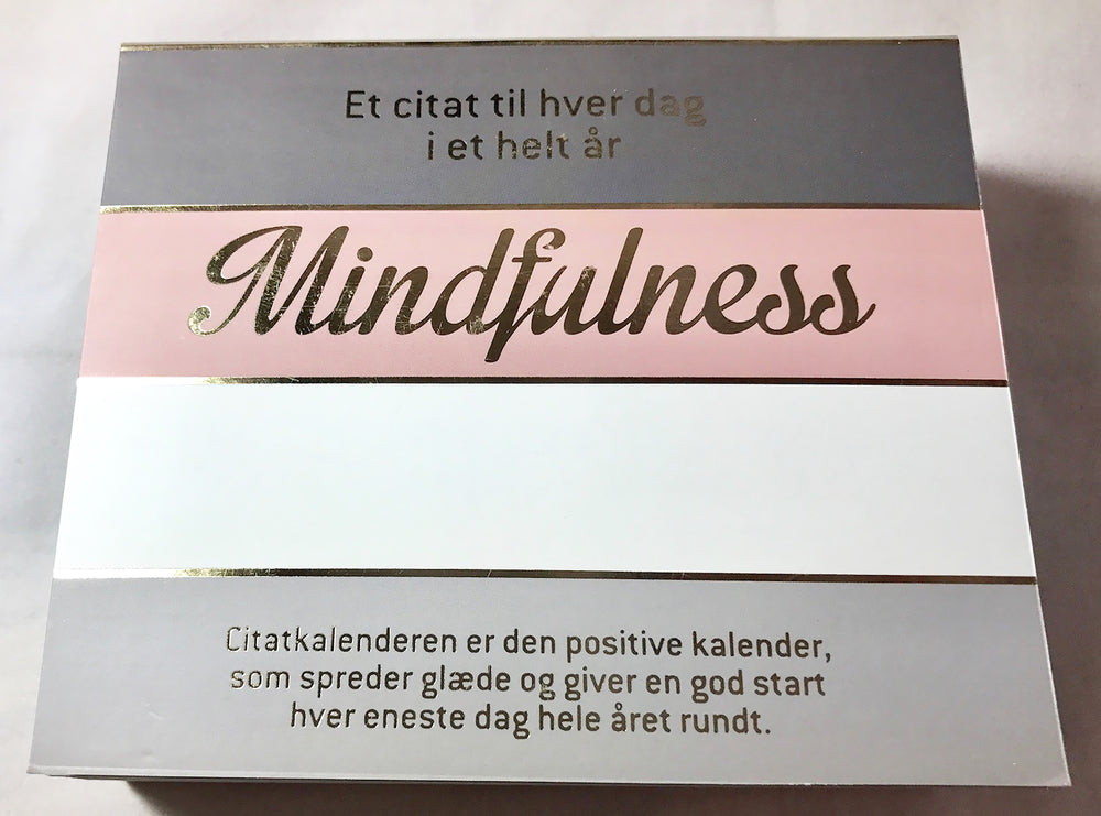 CITATKALENDER MINDFULNESS GULD FOIL 1M SNOR 7 TRÆKLEMMER