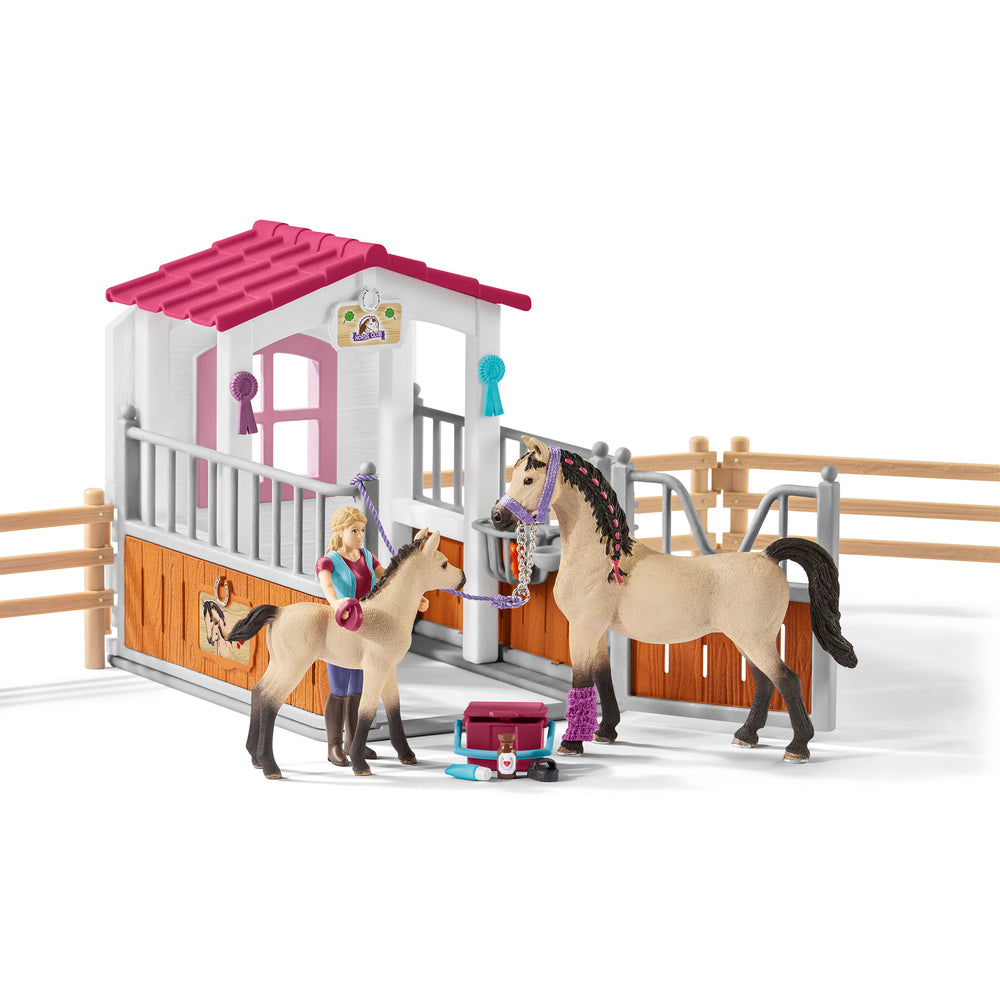Schleich horse stall with arab horses and groom