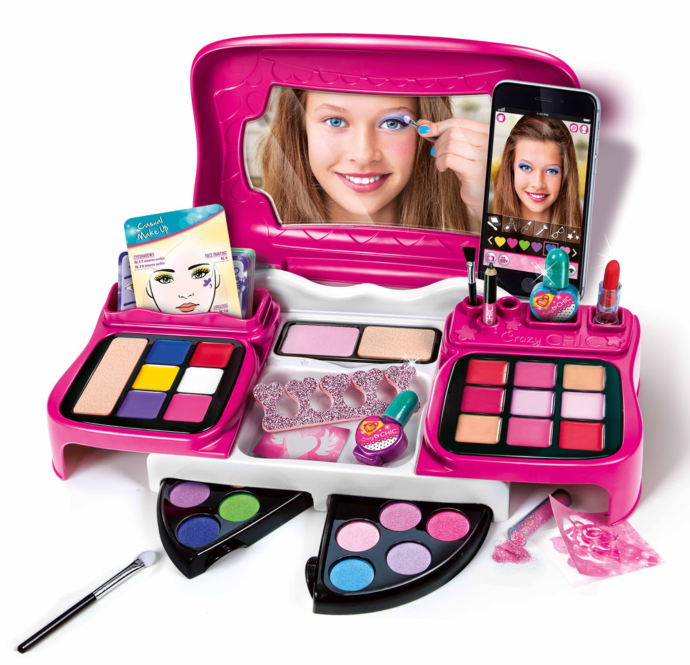 CRAZY CHIC MAKE-UP ARTIST