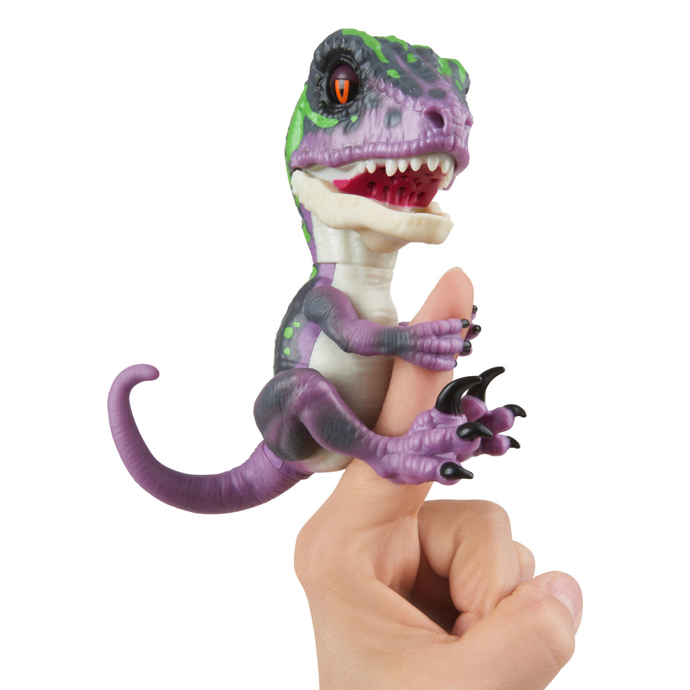 FINGERLINGS UNTAMED DINO ASS