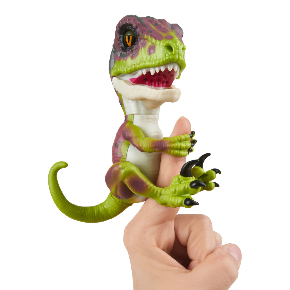 FINGERLINGS UNTAMED DINO ASS