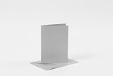 KORT OG KUVERTER KORT 10,5X15 CM GRÅ 6SÆT