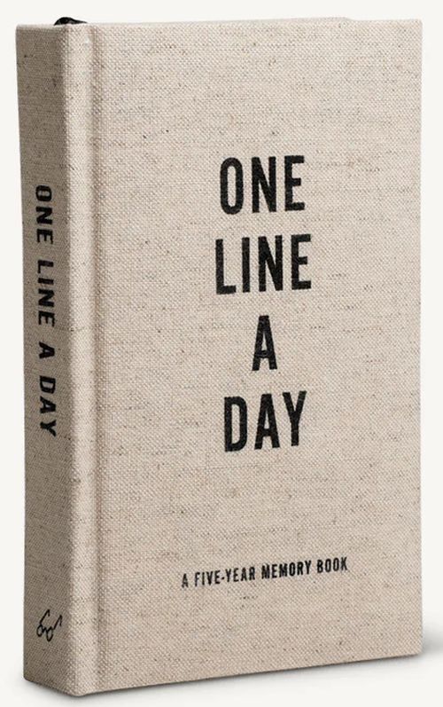 One Line a Day: A Five-Year Memory Journal (Canvas)