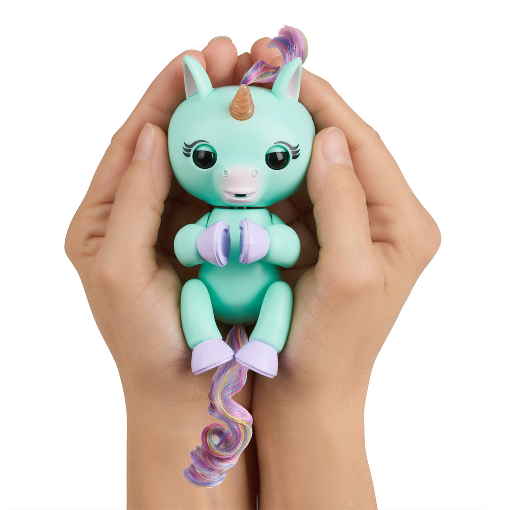FINGERLINGS UNICORN ASS