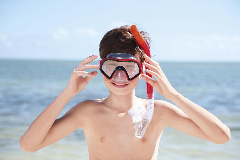 Svømmemaske med snorkel asst