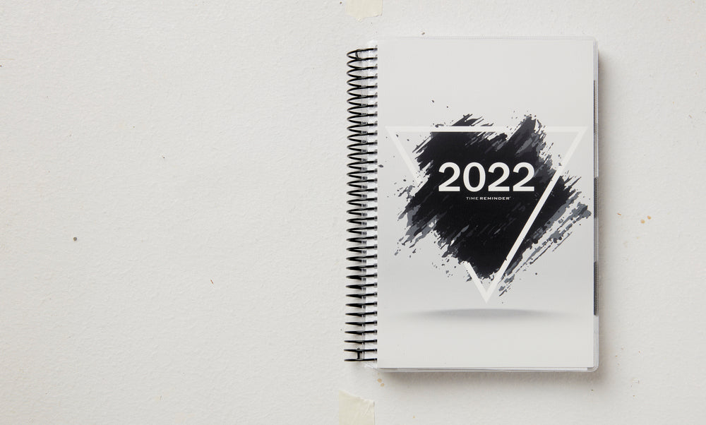 Spiralkalender 2022 classic trekant/splat i sort/grå