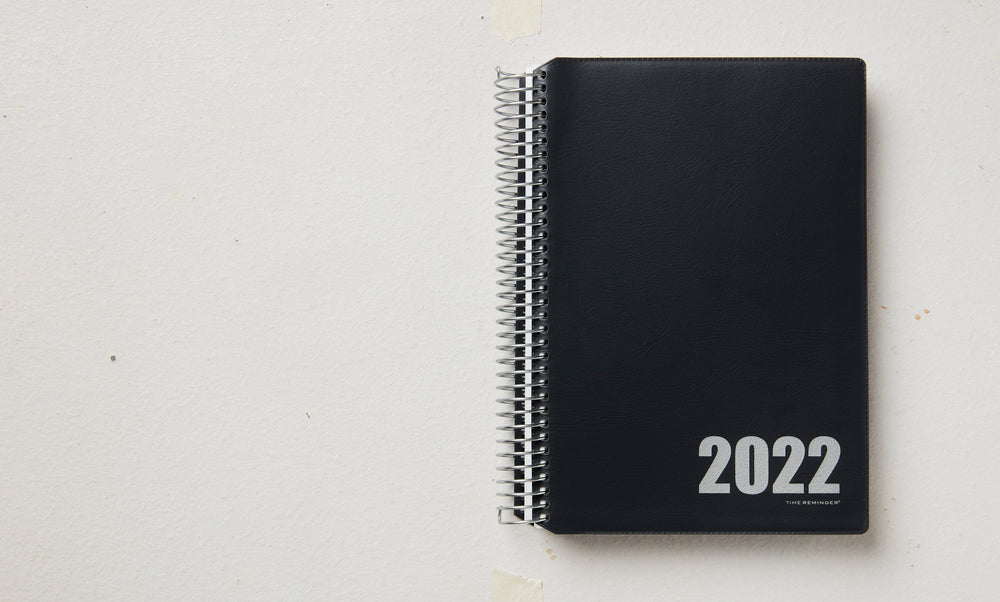 Spiralkalender 2022 antikgrå metal vinyl