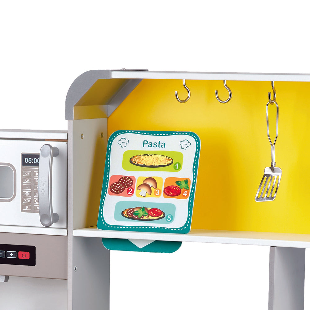 Deluxe Kitchen
