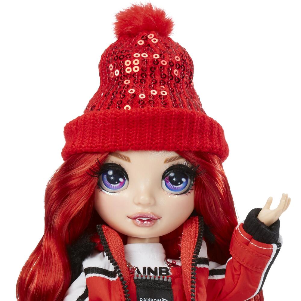 Rainbow High Vinterferie Modedukke - Ruby Anderson