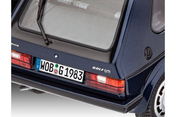 35 Years VW Golf GTI Pirelli