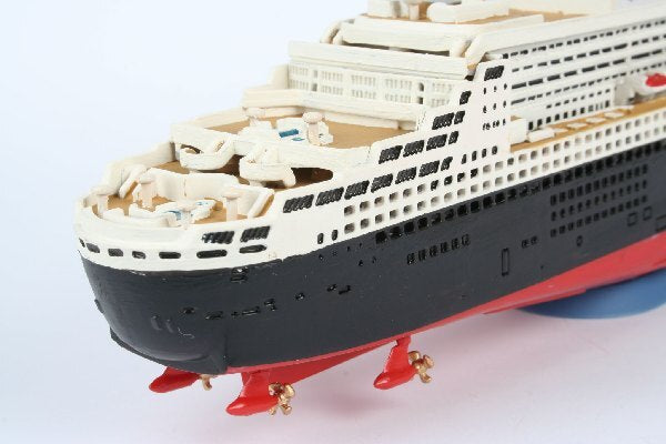 Queen Mary 2