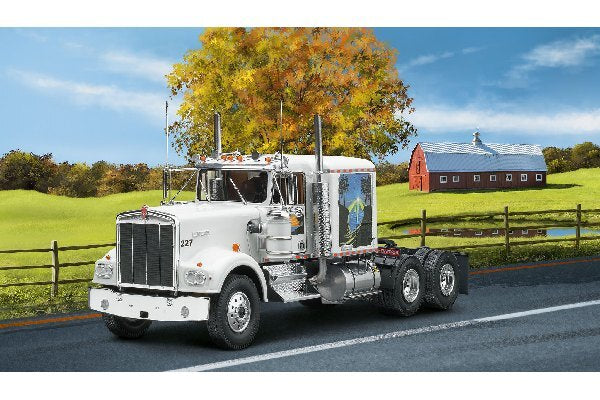 Kenworth W-900