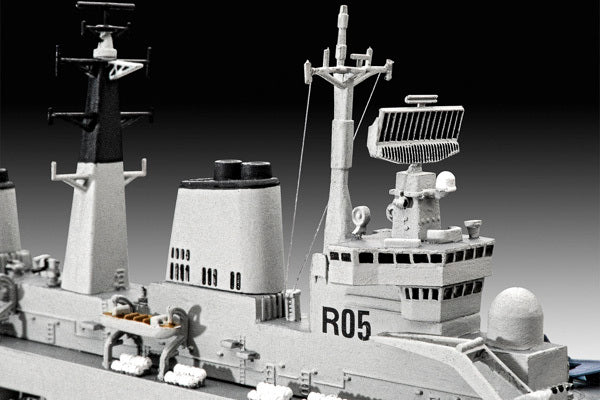 Model Set HMS Invincible (Falkland War)