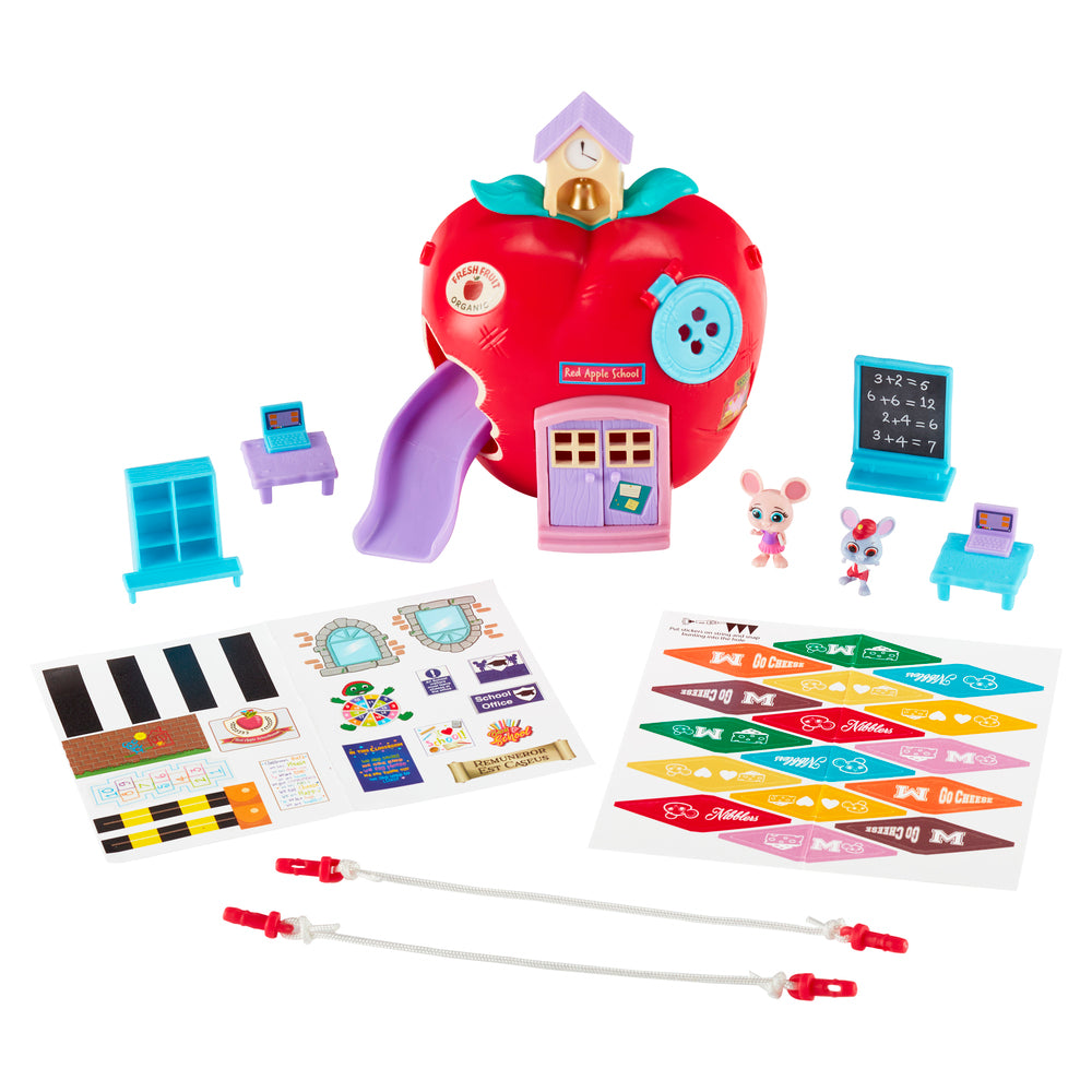 Mouse in the House the red apple school playset