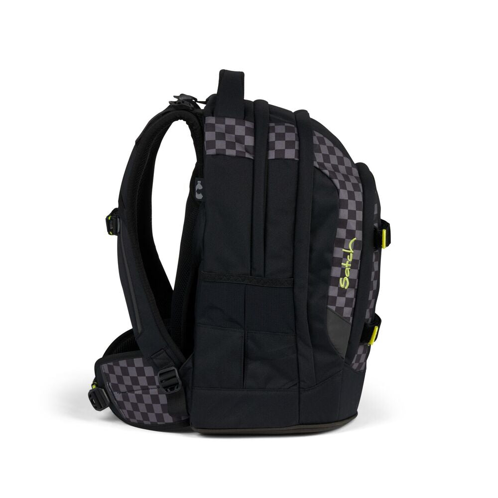 satch pack dark skate 30l