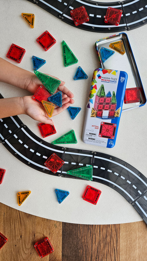 MAGNA-TILES micro MAGS Travel Tin case