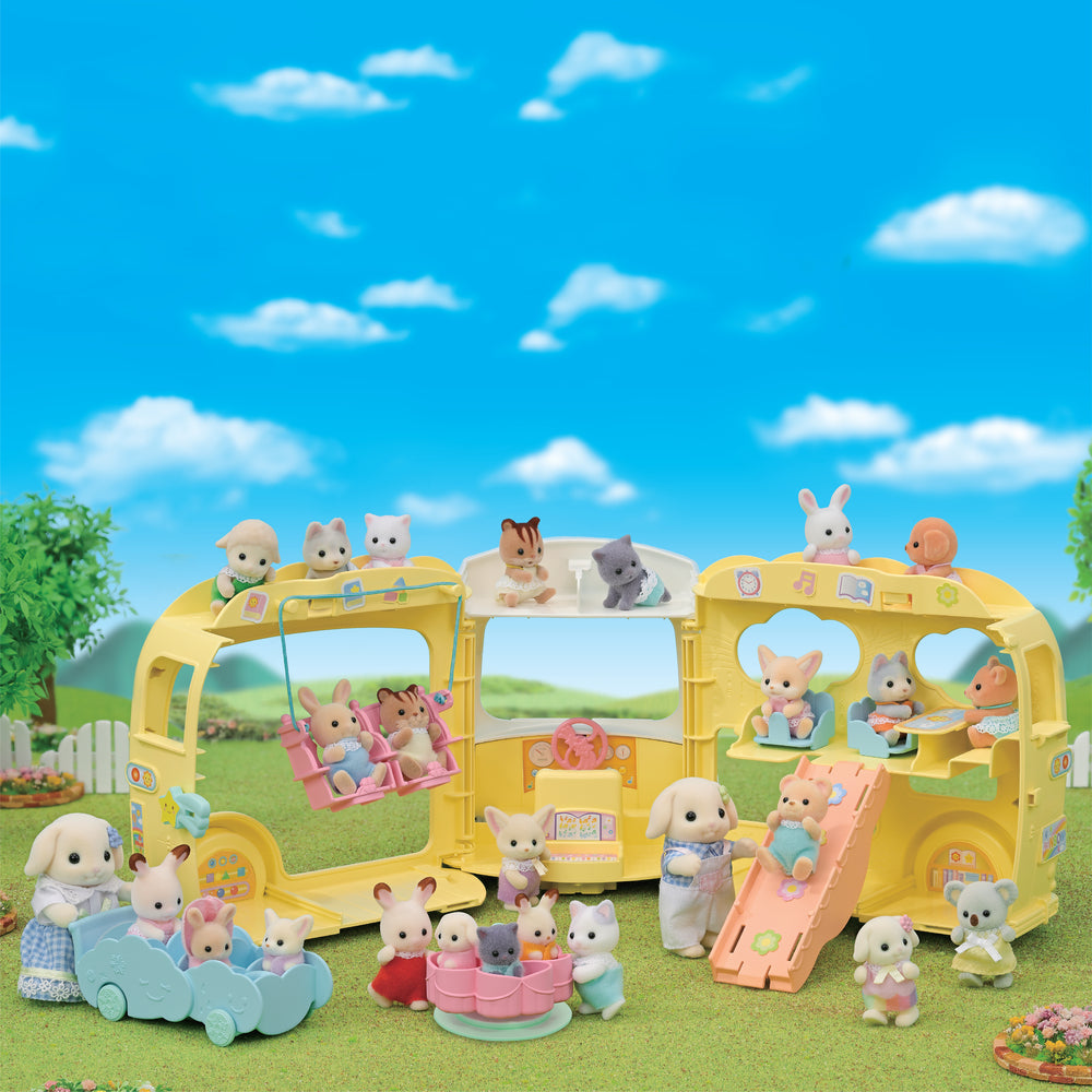 SYLVANIAN FAMILIES Regnbue Sjov Børnehave Bus