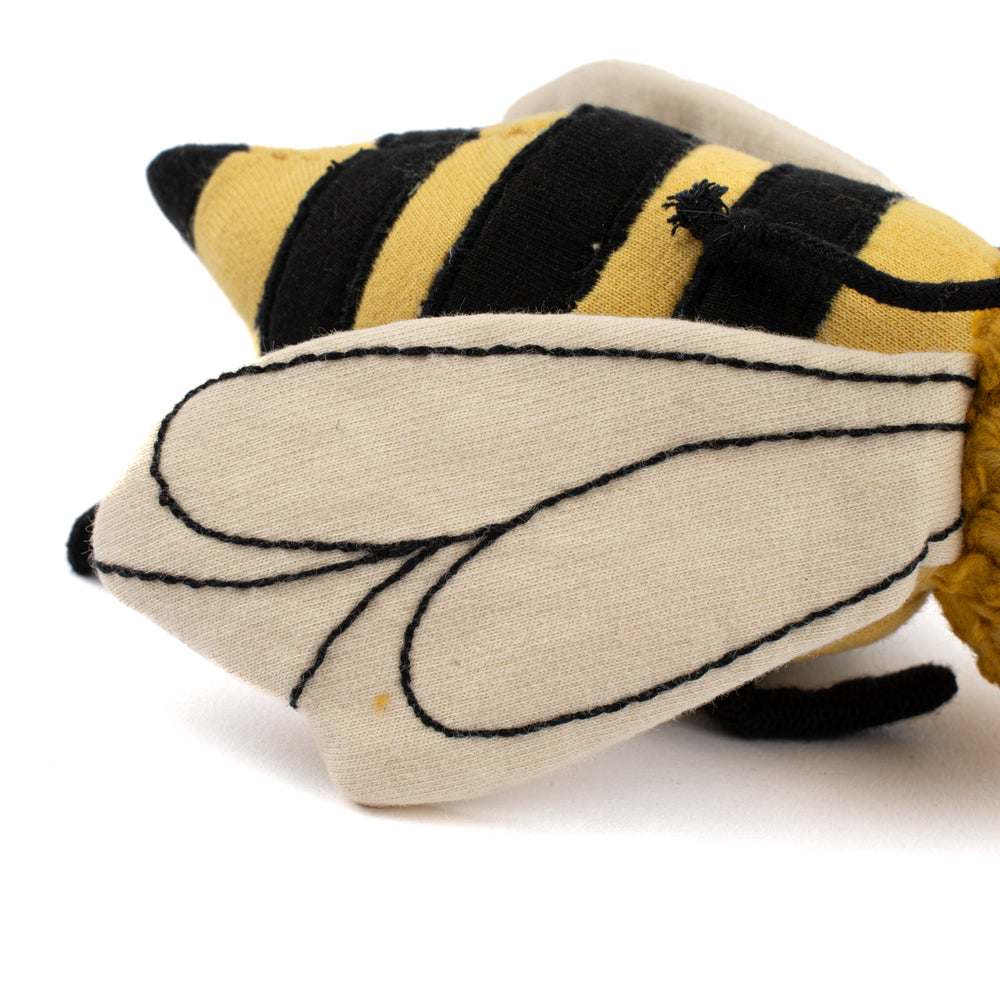 Rattle - Bolette Bee