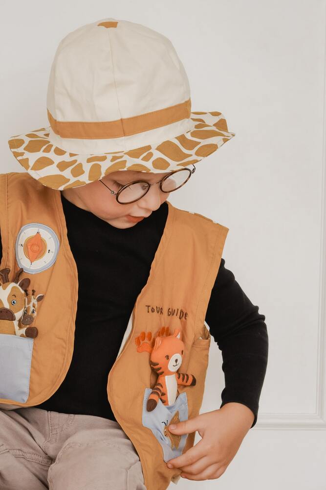 Dress-up - Safari Tour Guide