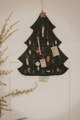 Christmas Tree Wall Calender