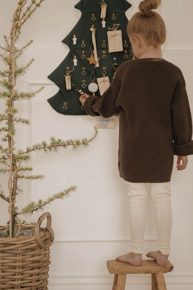 Christmas Tree Wall Calender