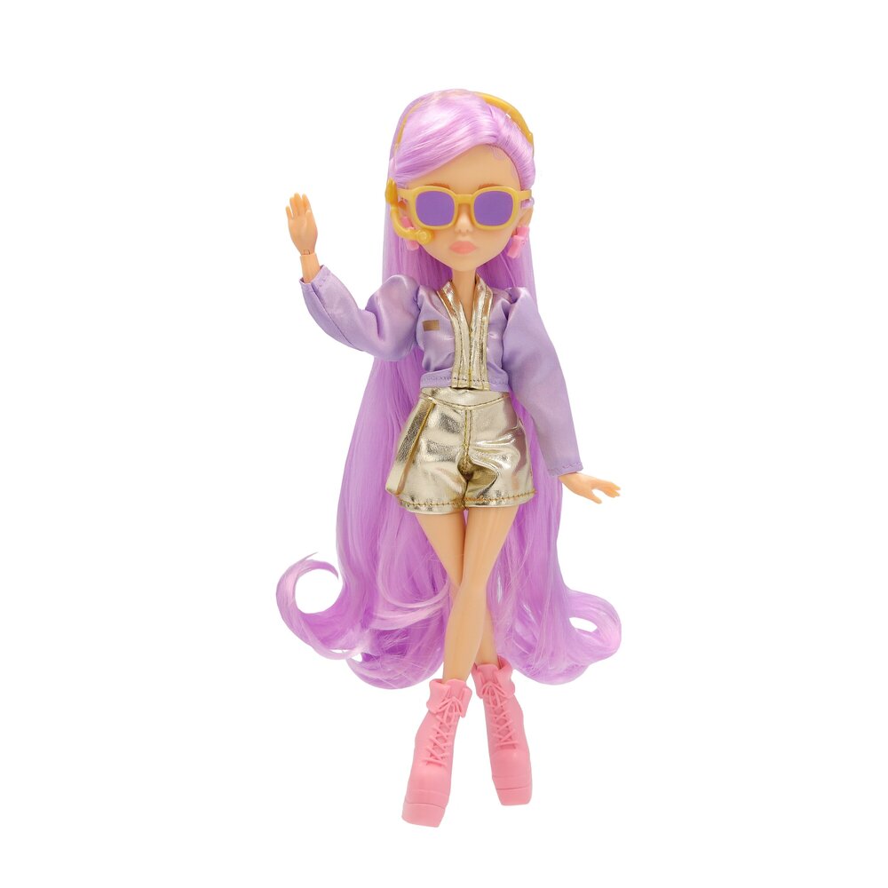 K POP Idol Nari Fashion doll