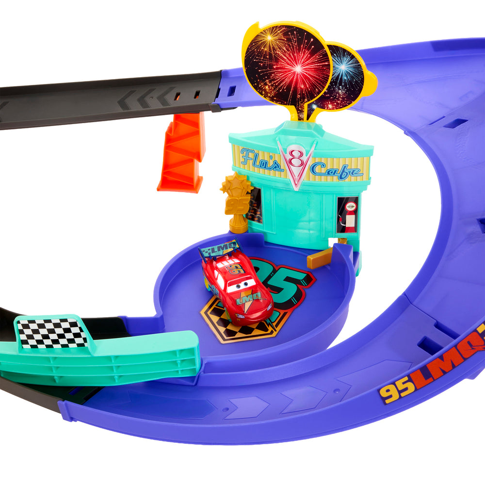 Pixar Cars McQueen day playset
